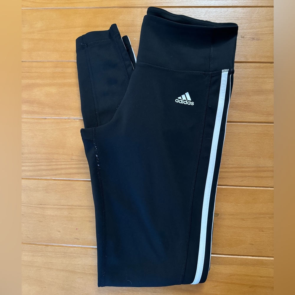 LAST CHANCE‼️ Adidas Leggings